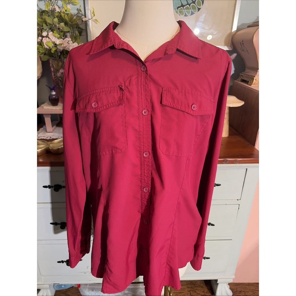 Royal Robbin's Women's Sz Large Hiking, Outdoor Shirt. Roll Tab Sleeves.